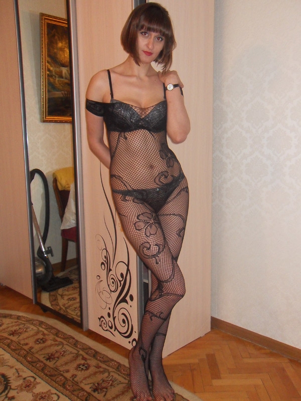 Я знаю, как доставить удовольствие и сделать твои фантазии реальностью. Предлагаю широкий спектр услуг - от классического секса до экспериментов в постели. У меня есть отличные отзывы, которые доказывают мою незабываемую эротическую силу. Посмотри мои фото, чтобы увидеть, какая я прекрасная и соблазнительная женщина. Живу в Москве, город, который предлагает бесконечные возможности для наслаждения и удовлетворения твоих сексуальных желаний. 💋💦🔥 28593, 27 лет